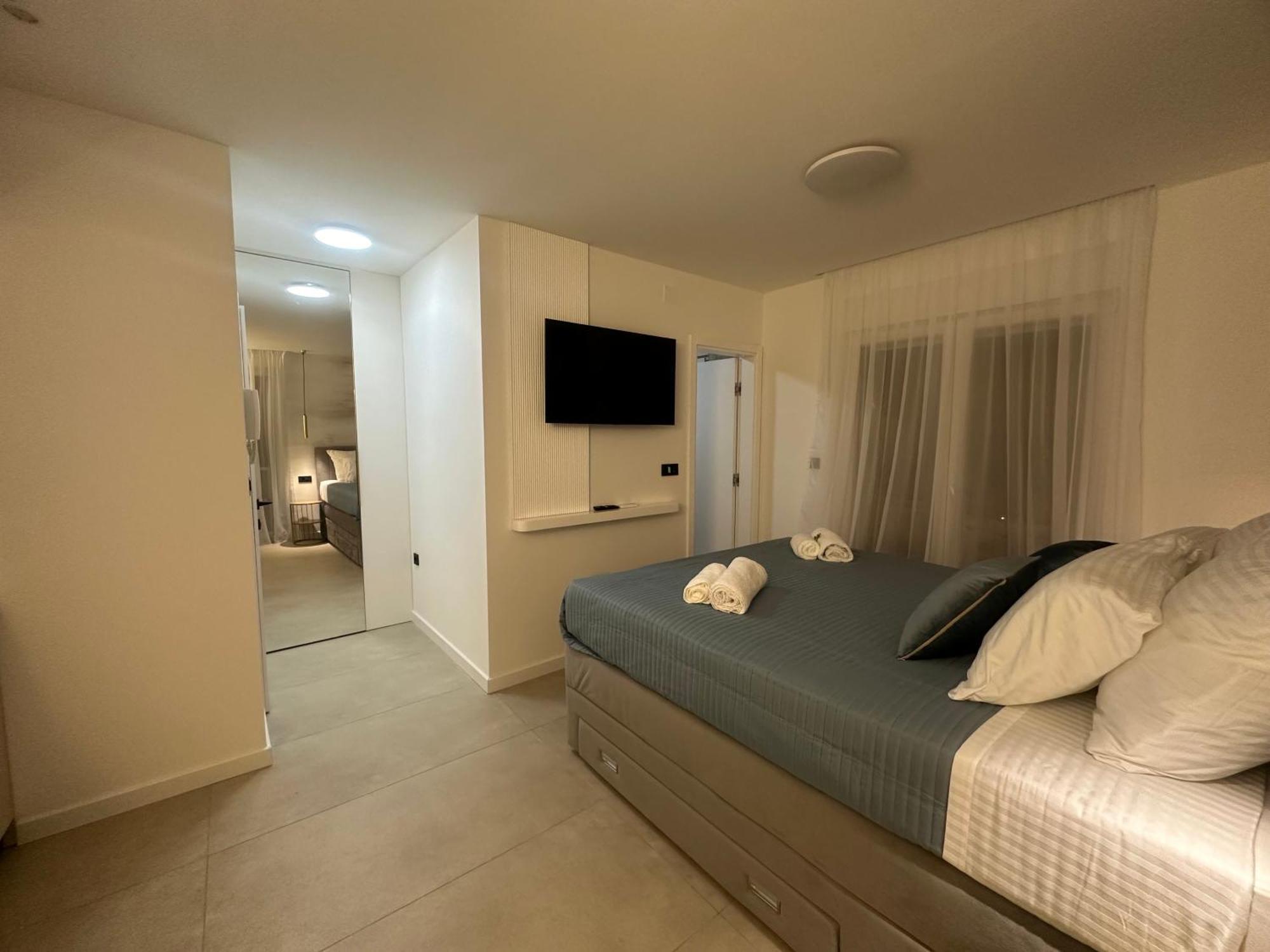 Amaro Luxury Room & Studio Apartman With Balcony Задар Екстериор снимка